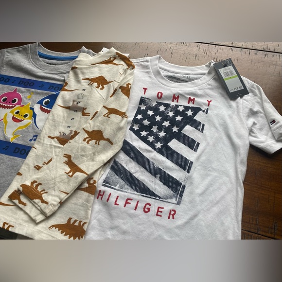 •NWT•{3 Tops} Toddler Boy 4T Shirt Bundle - Picture 4 of 10